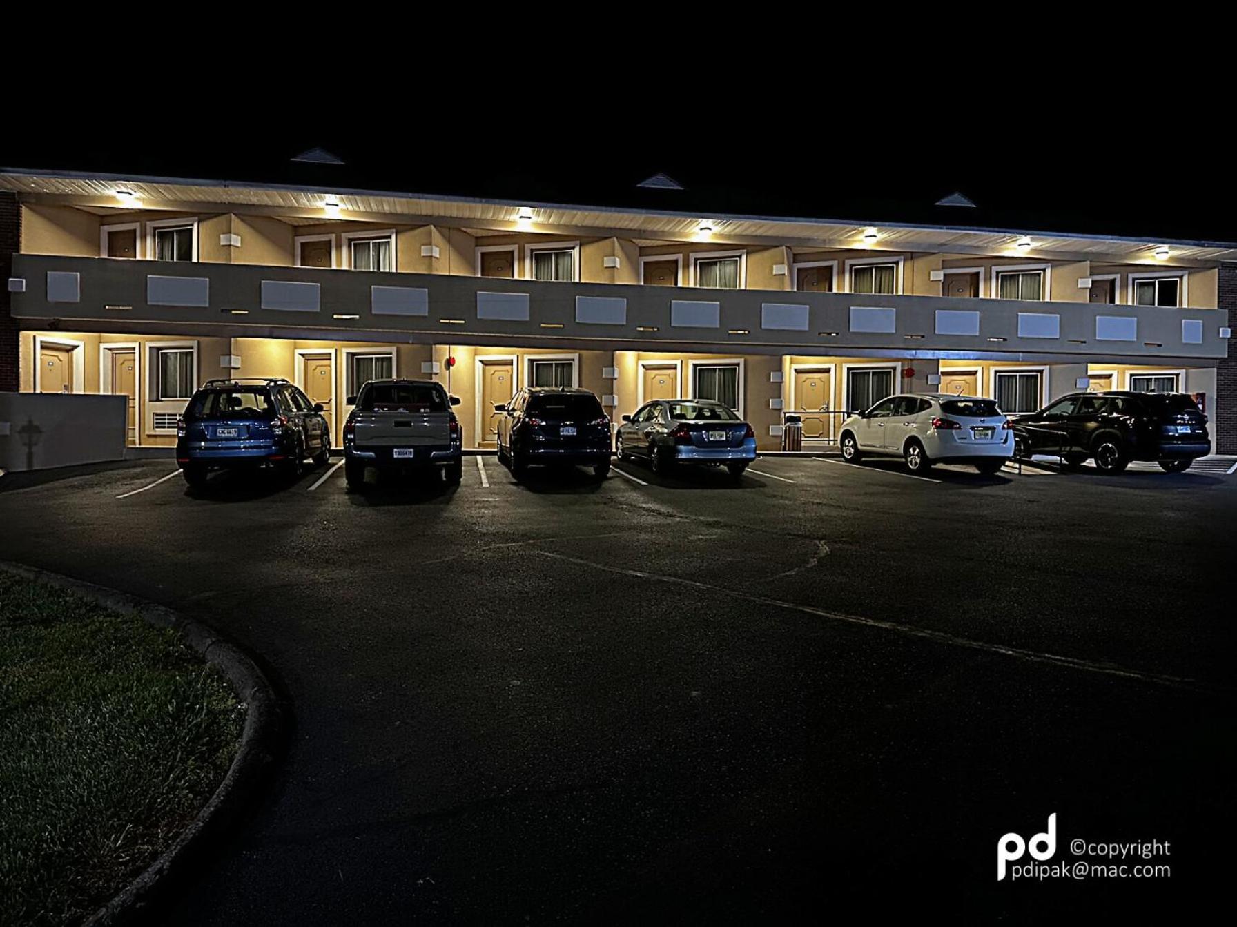 Travel Inn & Suites Flemington Exterior photo