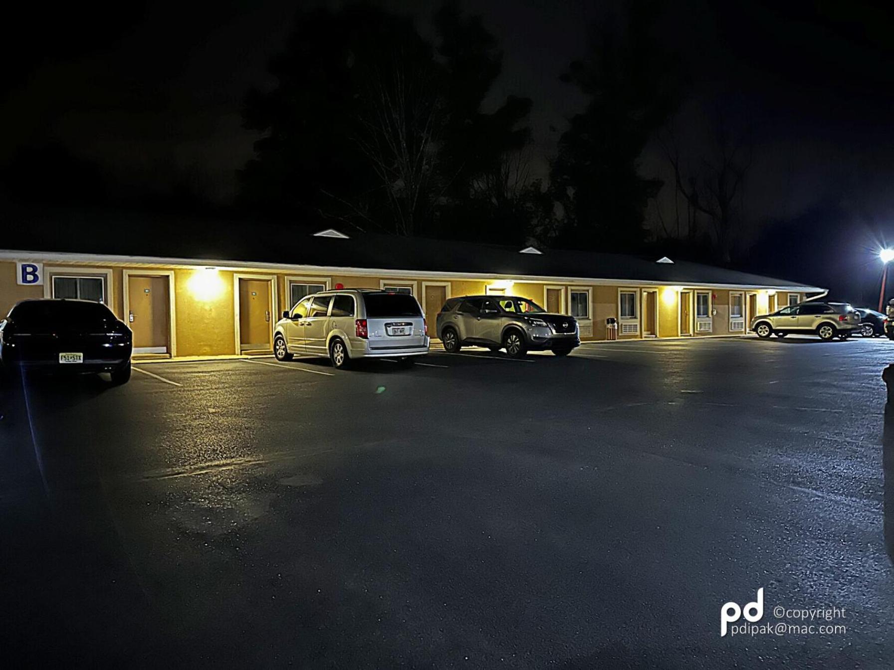 Travel Inn & Suites Flemington Exterior photo
