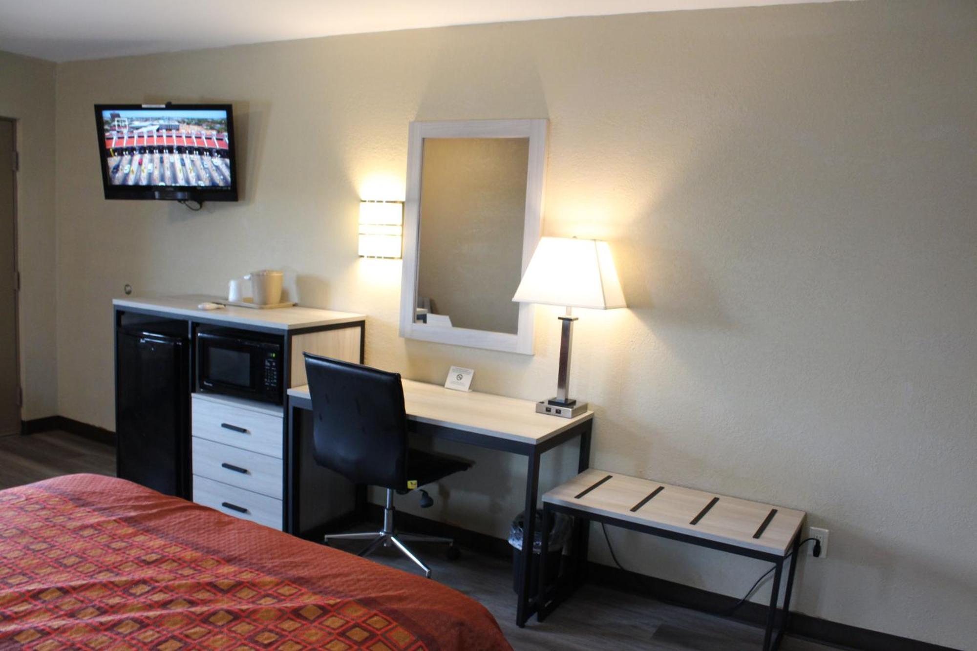 Travel Inn & Suites Flemington Exterior photo